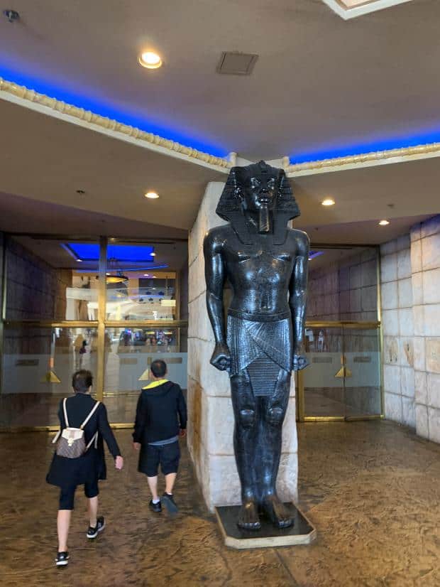 Luxor Hotel - Las Vegas : Rates, photos and reviews