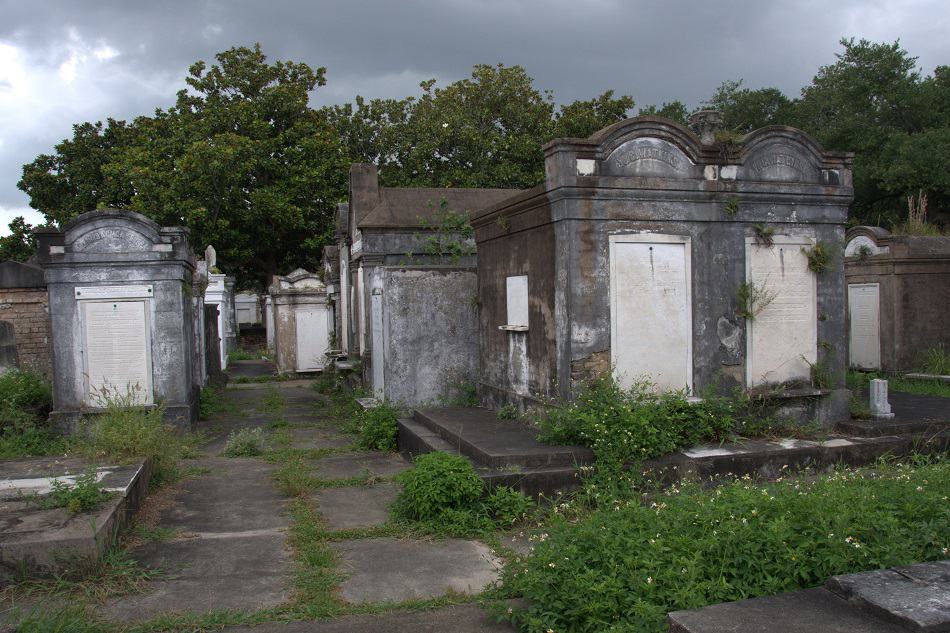 julia_new-orleans_lafayette-cemetery_950x633